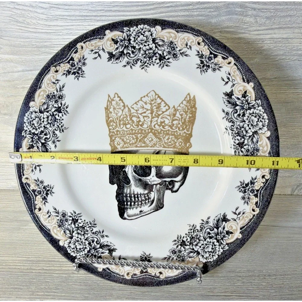 Royal Stafford Victorian English Halloween Gothic Crown Skull 11